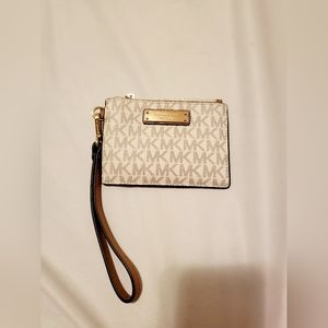 Michael Kors mini wallet